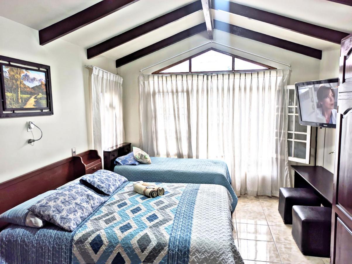 Bed and Breakfast Residencial Moroni - Alojamiento En Cochabamba Exterior foto