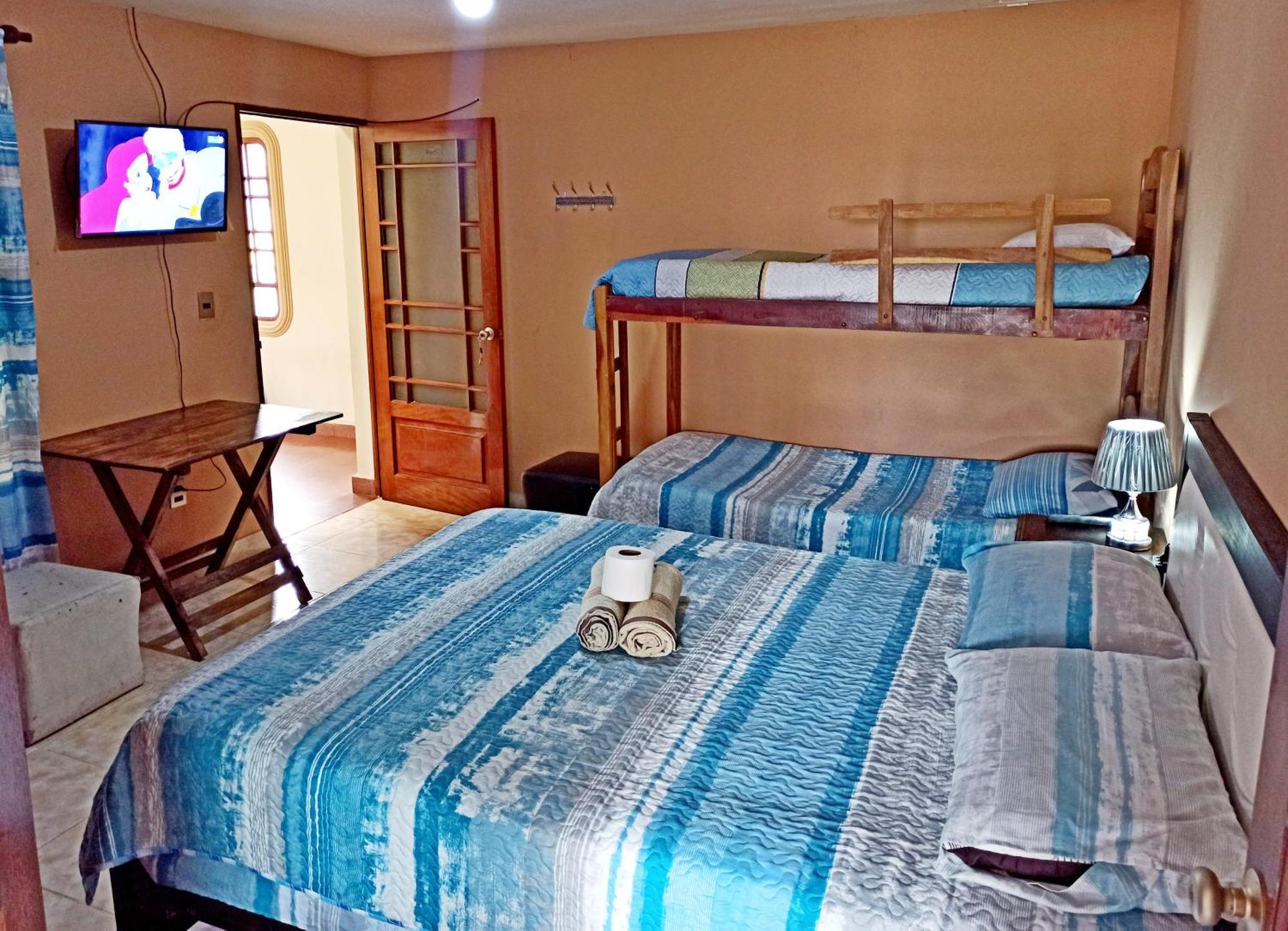 Bed and Breakfast Residencial Moroni - Alojamiento En Cochabamba Exterior foto